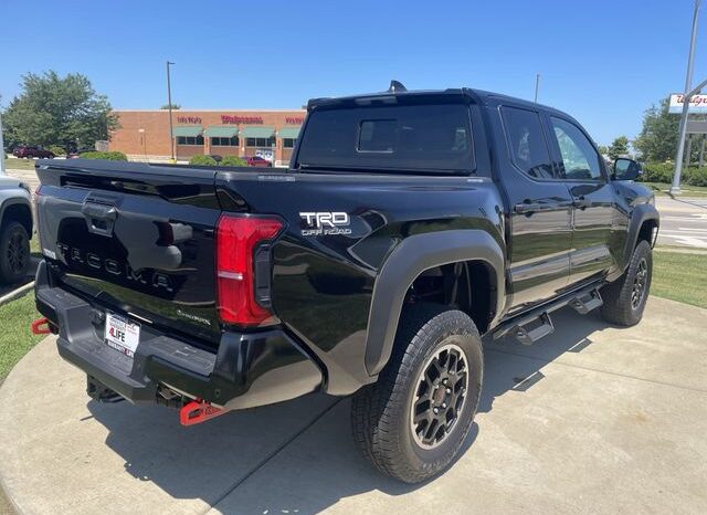 
 Toyota Tacoma Hybrid full									