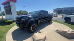 Toyota Tacoma Hybrid full