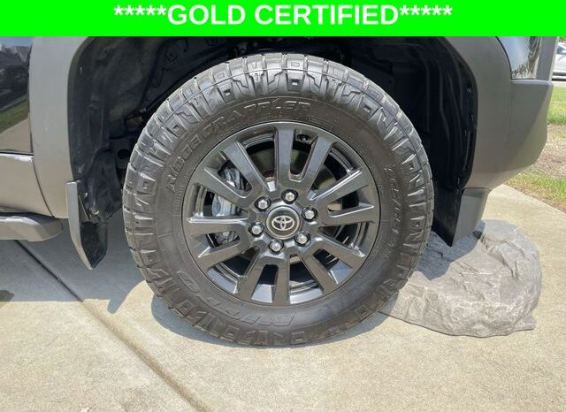 
								Toyota Land Cruiser full									