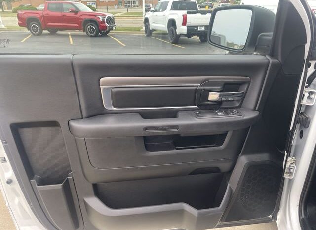 
								Ram 1500 Classic full									