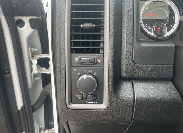 
								Ram 1500 Classic full									