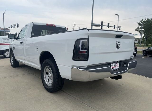 
								Ram 1500 Classic full									