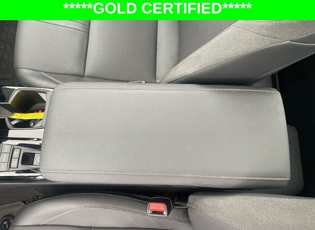 
 Toyota Camry full									