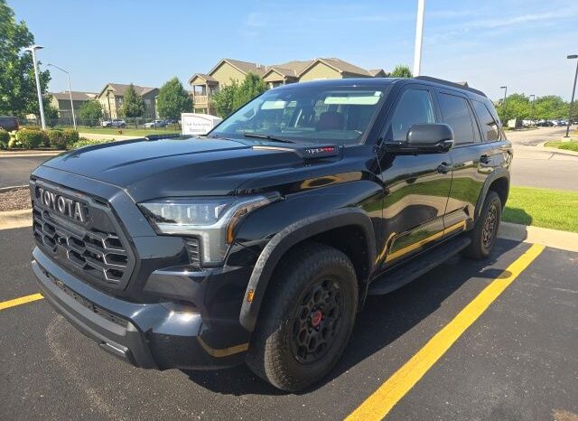
 Toyota Sequoia full									