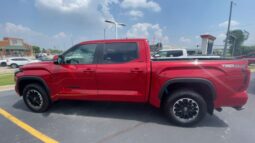 
 Toyota Tundra full									