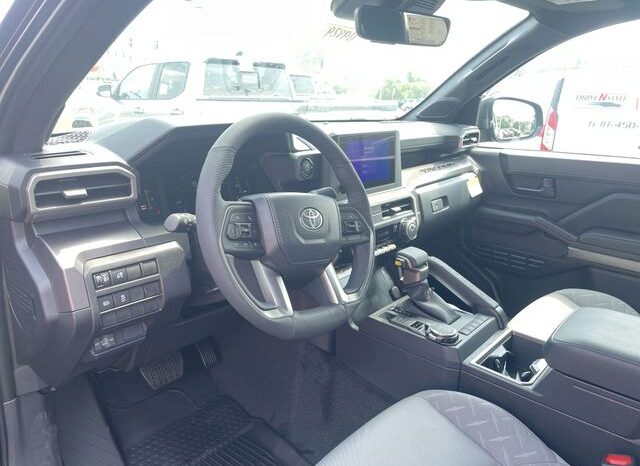 
 Toyota Tacoma full									