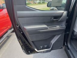 
 Toyota Tacoma full									