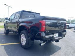 
 Toyota Tacoma full									