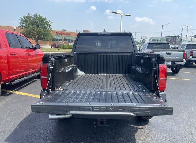 
 Toyota Tacoma full									