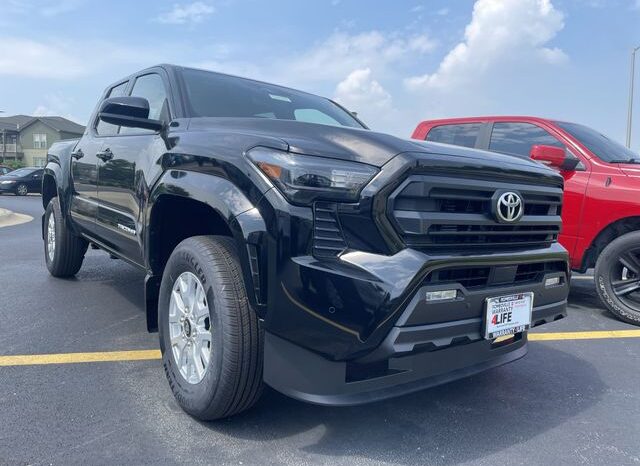 
 Toyota Tacoma full									
