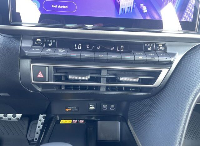 
 Toyota Camry full									