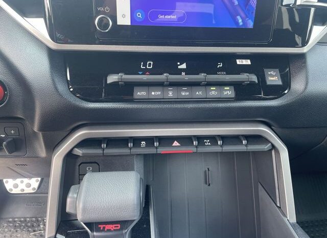
 Toyota Tundra full									