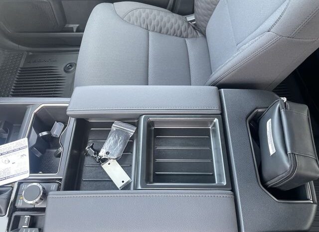 
 Toyota Tundra full									