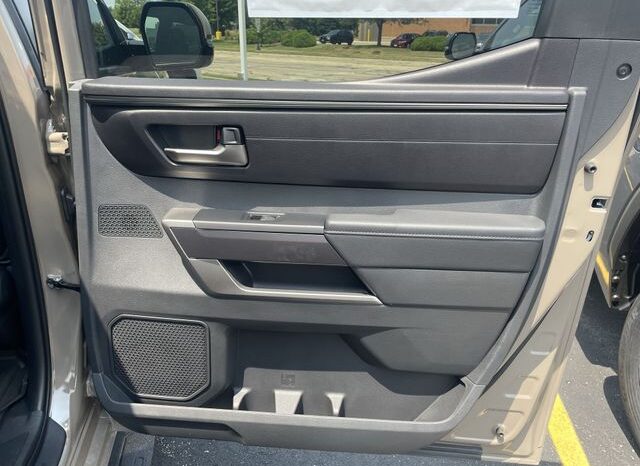 
 Toyota Tundra full									