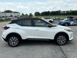 Nissan Kicks full