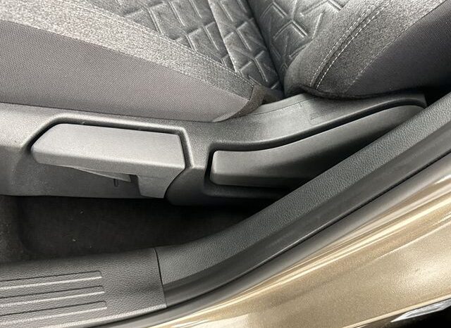
 Nissan Kicks full									