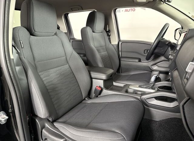 
 Nissan Frontier full									