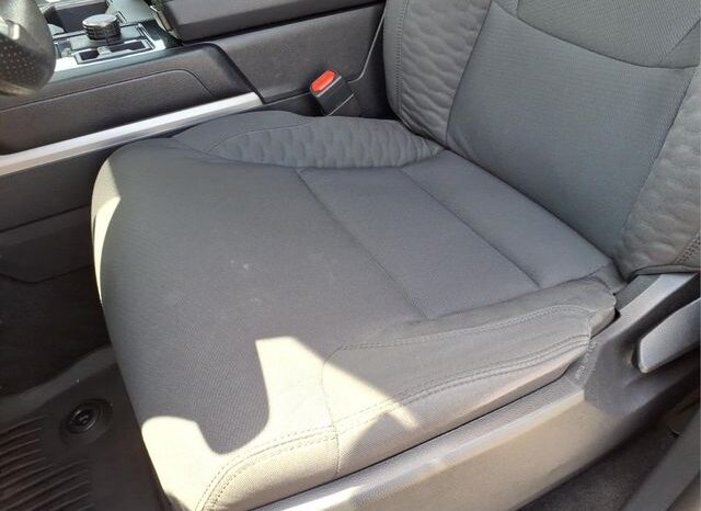 
 Toyota Tundra full									