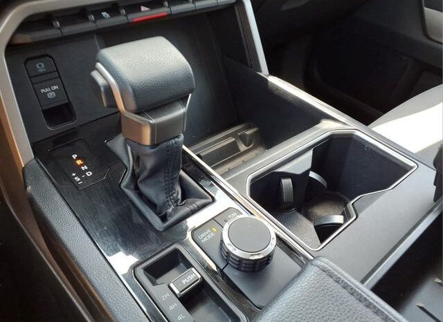 
 Toyota Tundra full									
