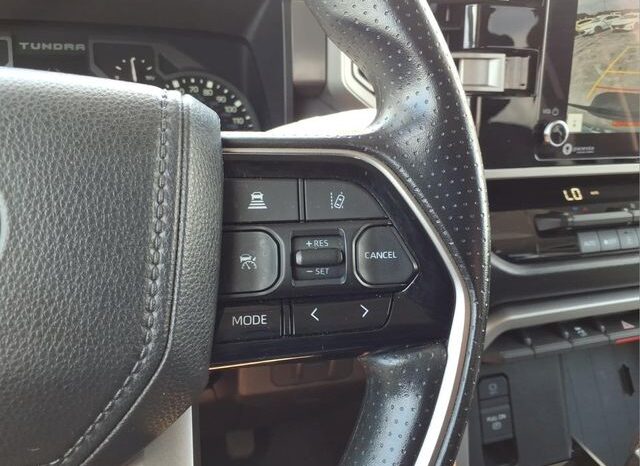 
 Toyota Tundra full									