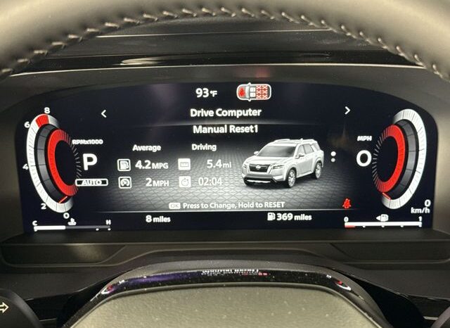 
 Nissan Pathfinder full									