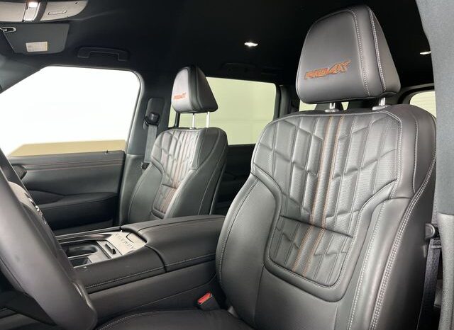 
 Nissan Armada full									