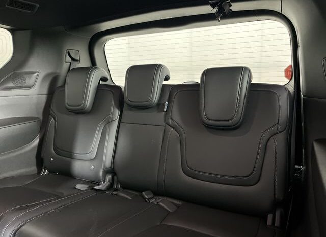 
 Nissan Armada full									