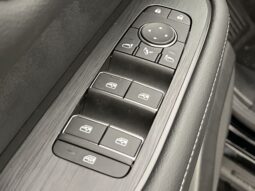 
										Nissan Armada full									