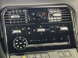 
										Nissan Armada full									