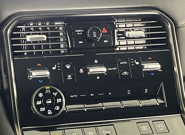 
								Nissan Armada full									