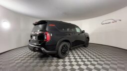 
										Nissan Armada full									
