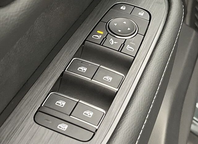 
 Nissan Armada full									