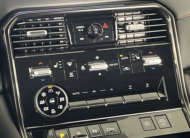 
 Nissan Armada full									