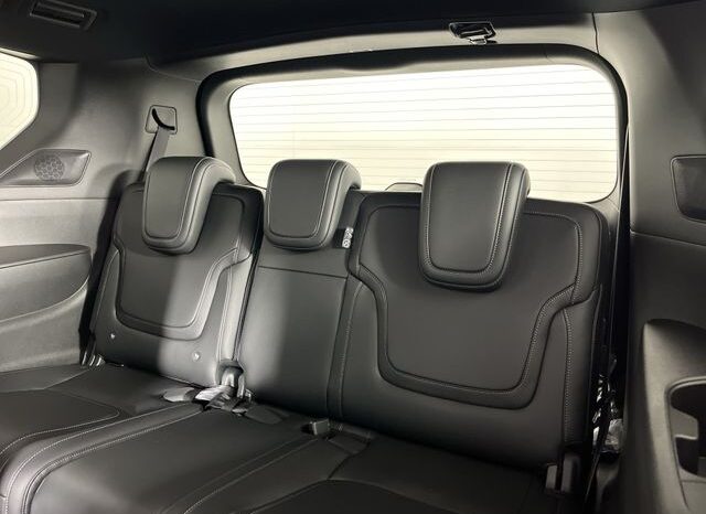 
 Nissan Armada full									