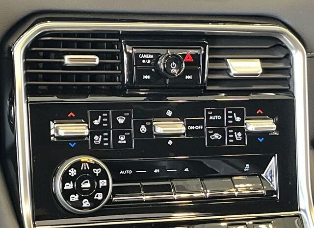 
 Nissan Armada full									
