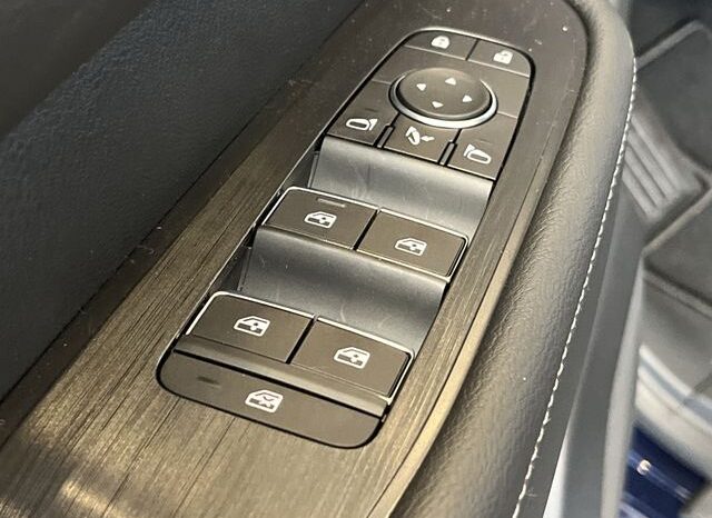
 Nissan Armada full									