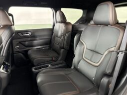 
 Nissan Armada full									