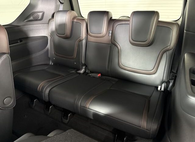 
 Nissan Armada full									