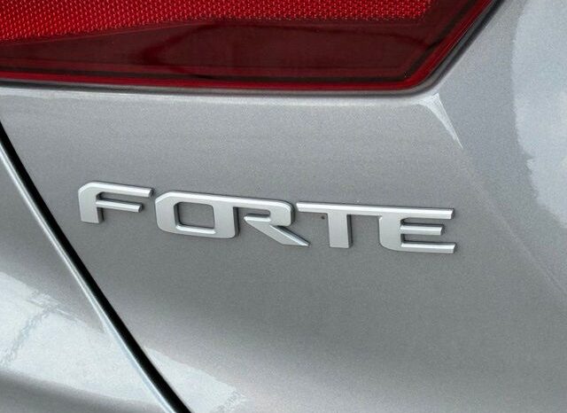 
 Kia Forte full									