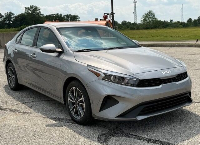 
 Kia Forte full									