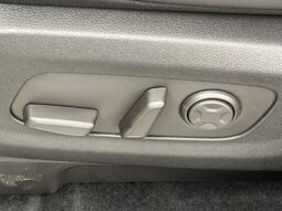Kia Carnival full