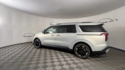 Kia Carnival full