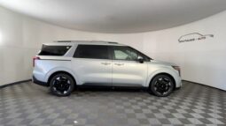 Kia Carnival full