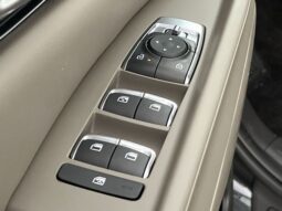 Kia Carnival full