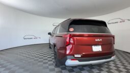 Kia Carnival full