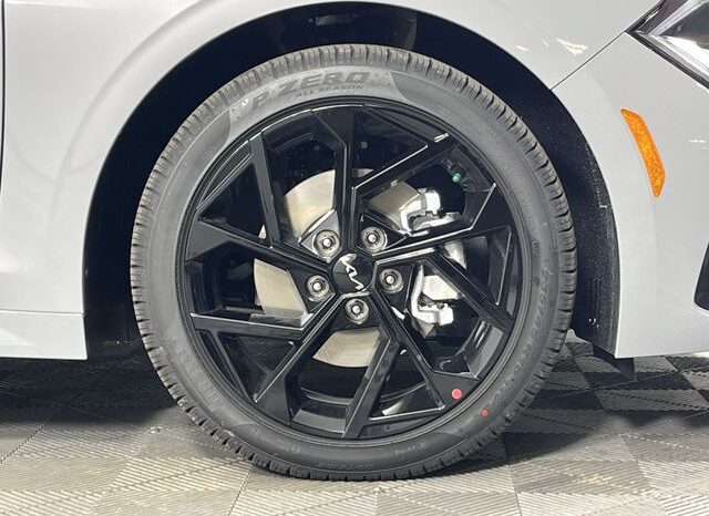 
 Kia K5 full									