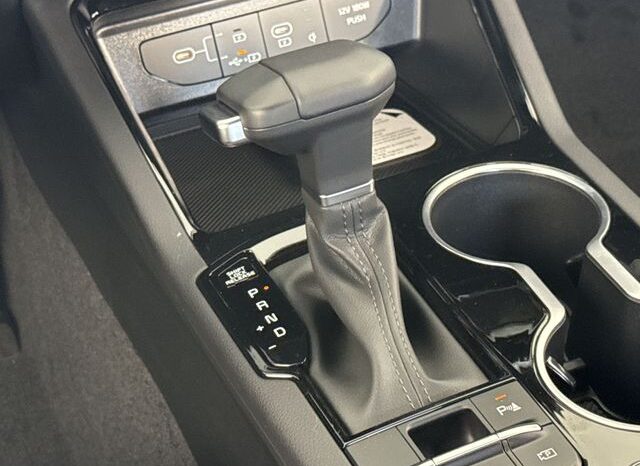 
 Kia K5 full									