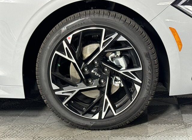
 Kia K5 full									