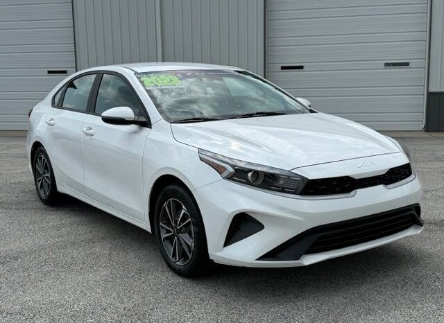 
 Kia Forte full									
