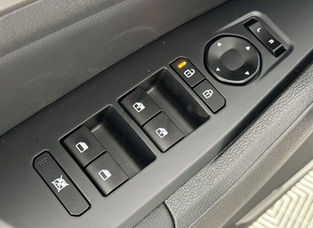 
 Kia Sportage Hybrid full									